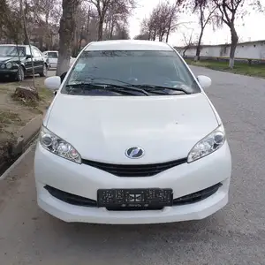 Toyota Wish, 2010