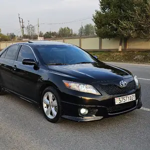 Toyota Camry, 2010