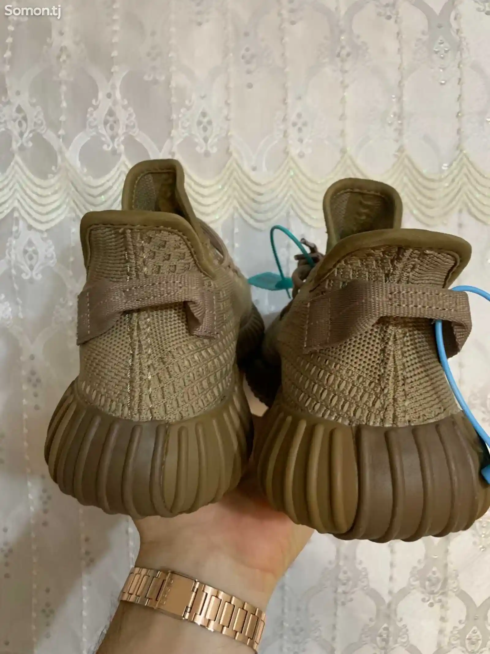 Кроссовки YEEZY 350-4