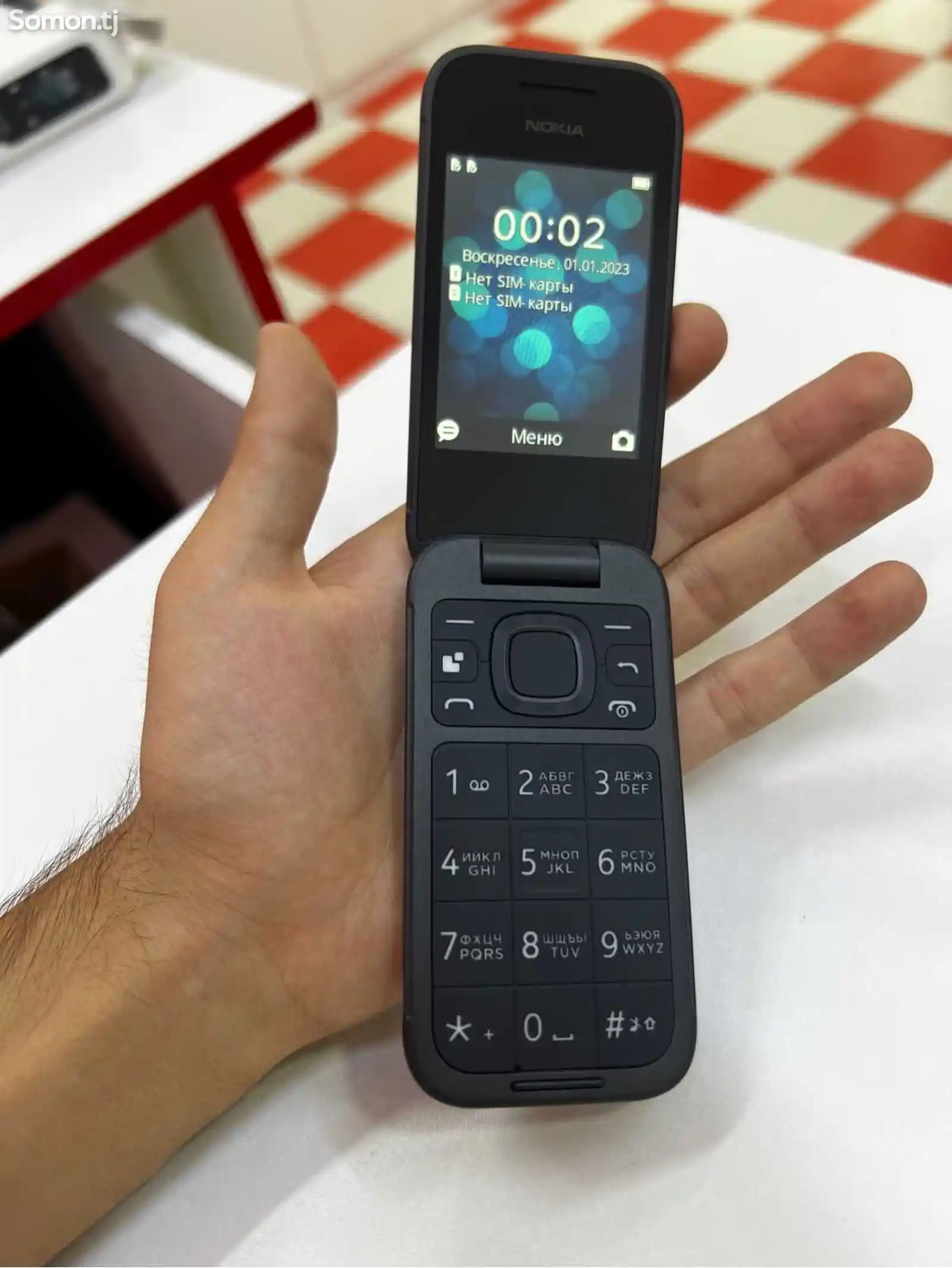 Nokia 2660 Flip-6