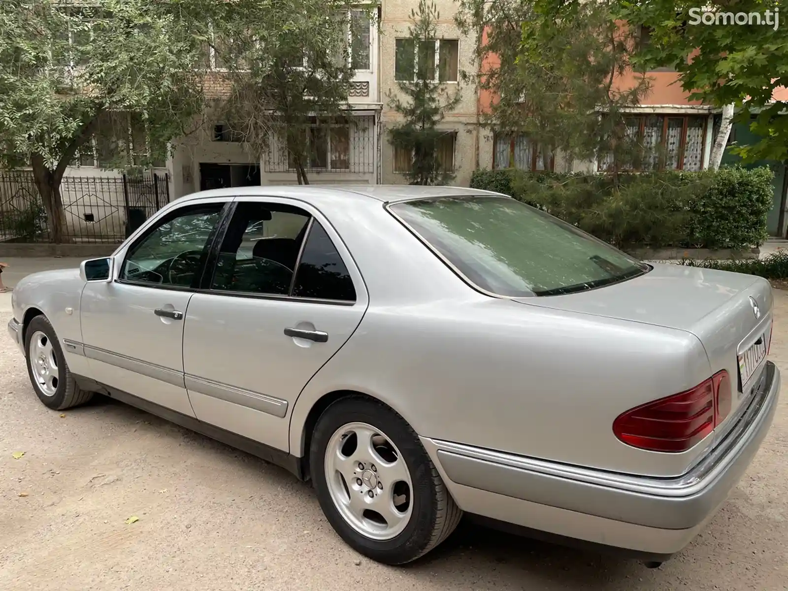 Mercedes-Benz E class, 1998-4