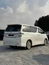 Toyota Vellfire, 2014-10