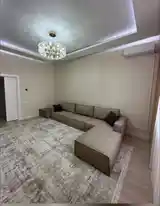 2-комн. квартира, 7 этаж, 80м², 19 мкр-6