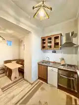 3-комн. квартира, 1 этаж, 80м², дар Славянский университет-10