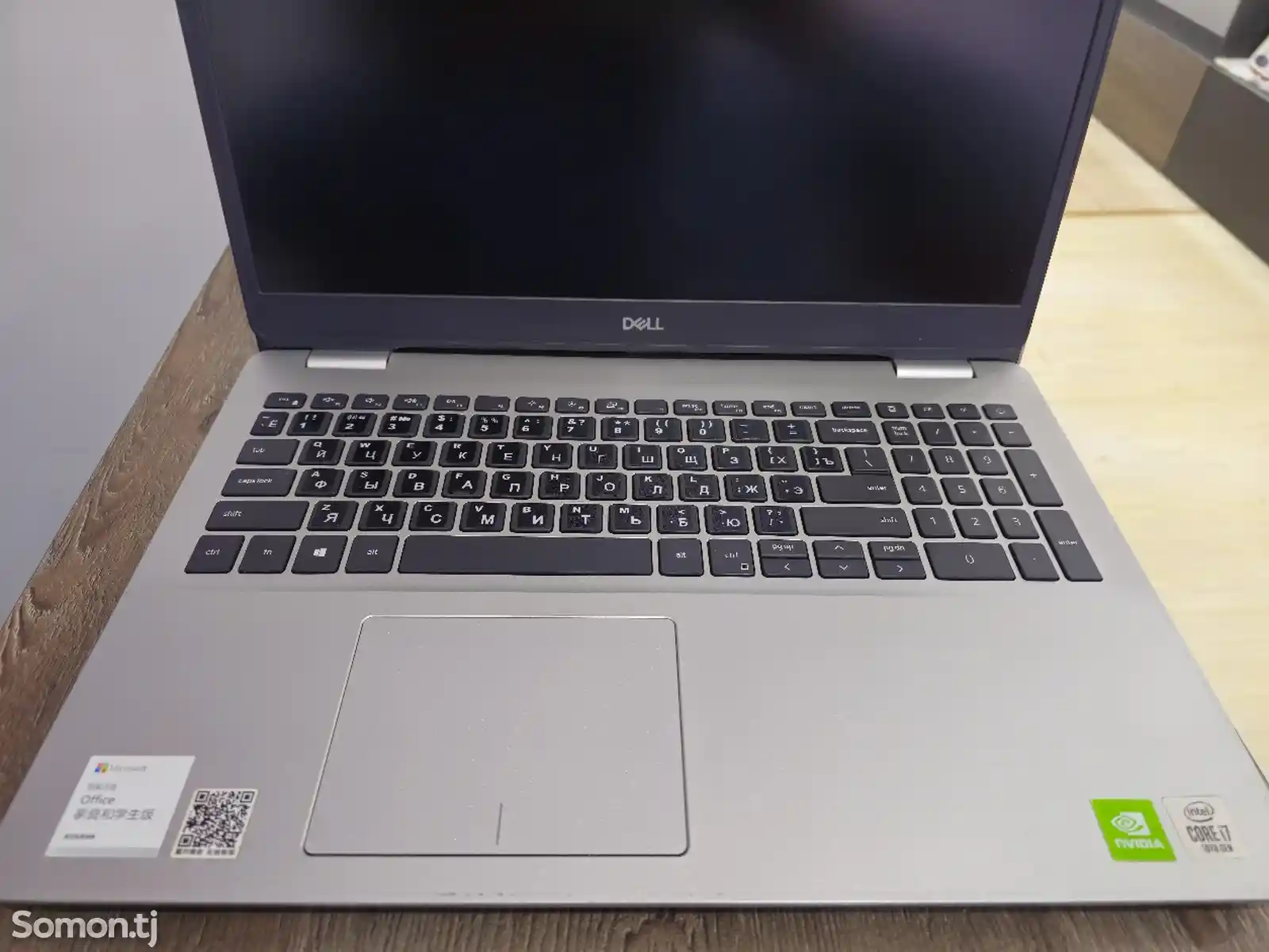 Ноутбук Dell Core i7-1065G7 / 16GB / GeForce MX 230 4GB / SSD 512GB-3