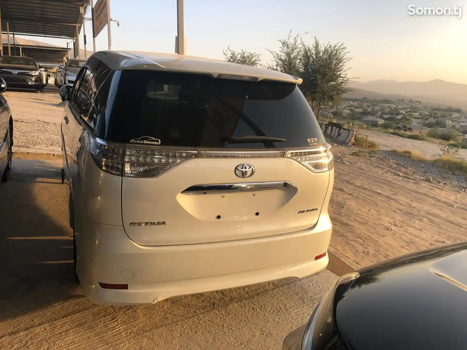 Toyota Estima, 2014-3