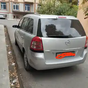 Opel Zafira, 2007