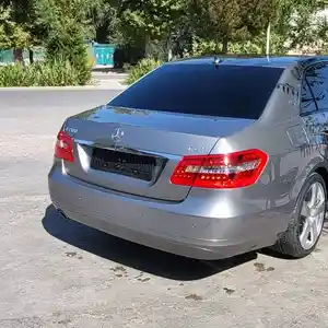 Mercedes-Benz E class, 2011