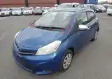 Уголок решетки под дворники Toyota Vitz, Yaris 2010-2015г-2