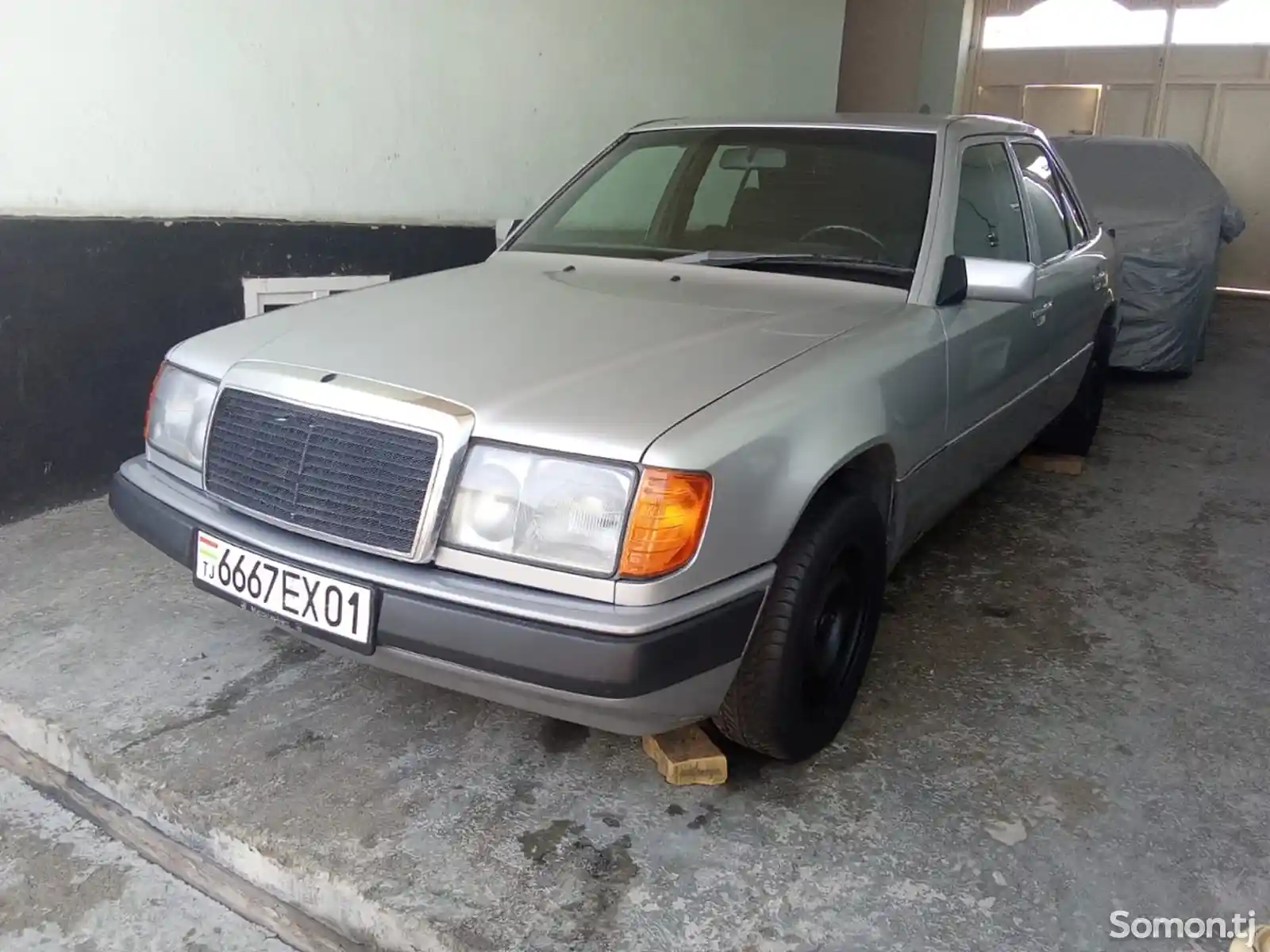 Mercedes-Benz W124, 1989-7