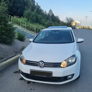 Volkswagen Golf, 2010