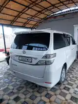 Toyota Vellfire, 2010-6