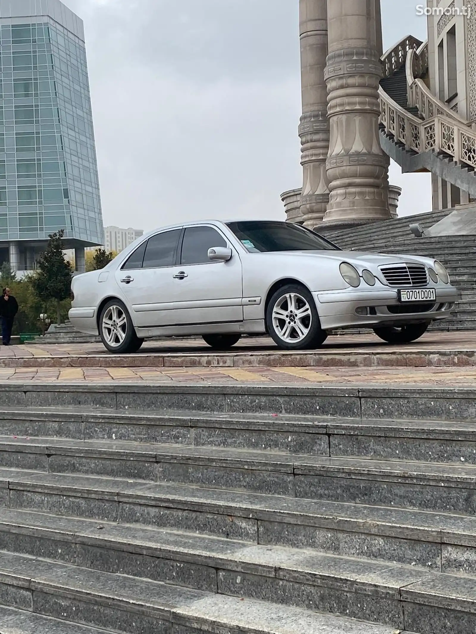 Mercedes-Benz E class, 2000-1