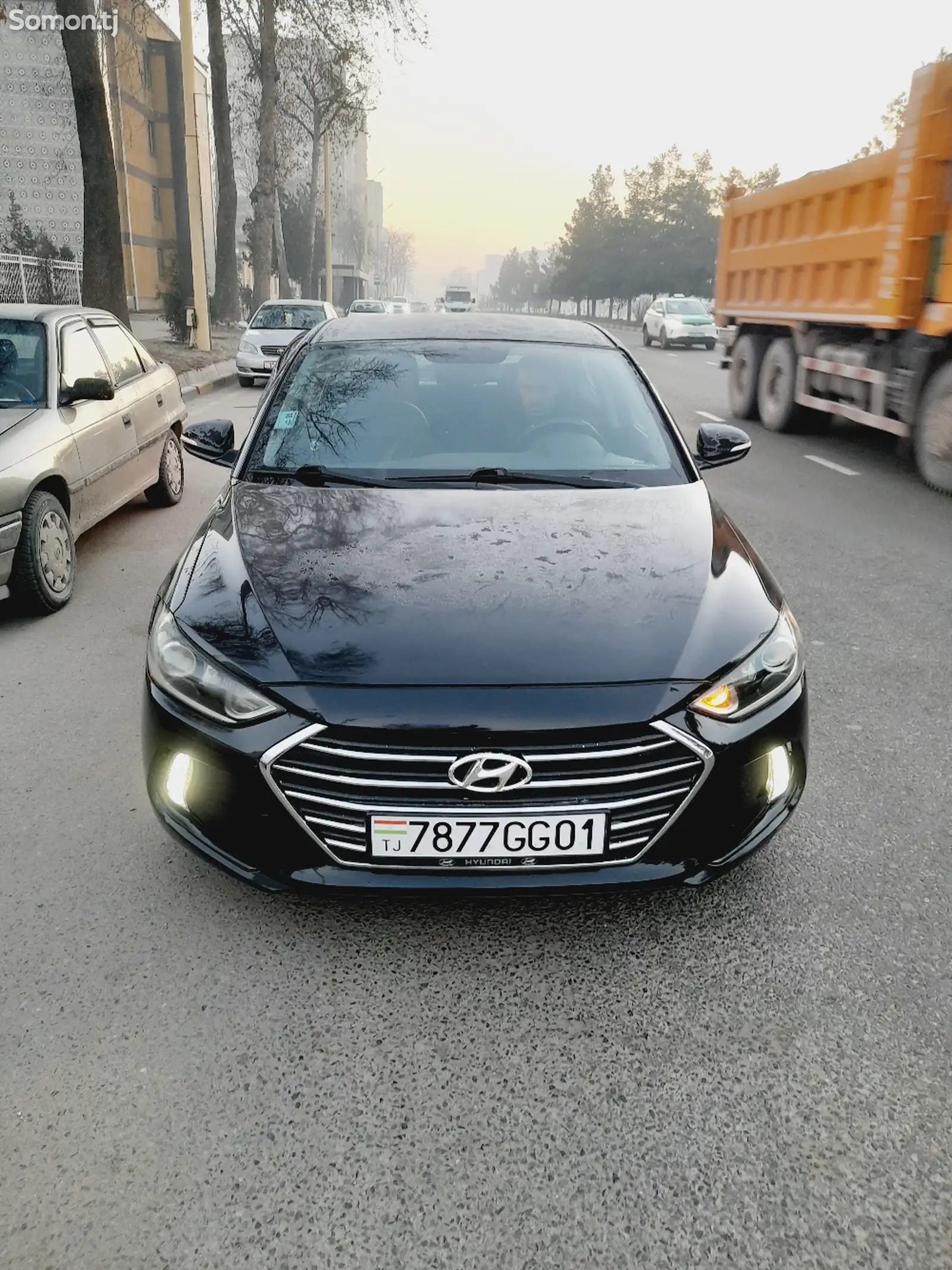 Hyundai Elantra, 2017-1