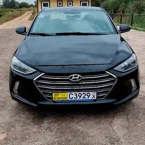 Hyundai Elantra, 2017