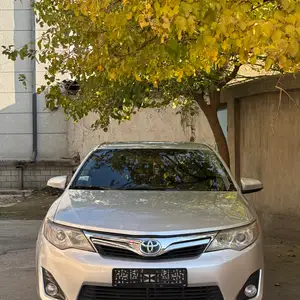 Toyota Camry, 2014