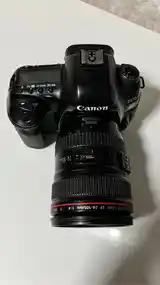 Видеокамера Canon 5D mark 4. Объектив 24 105-3