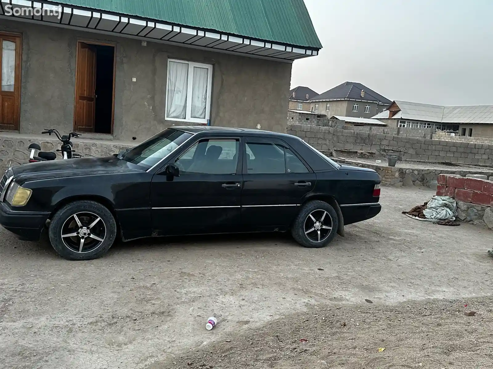 Mercedes-Benz W124, 1985-4