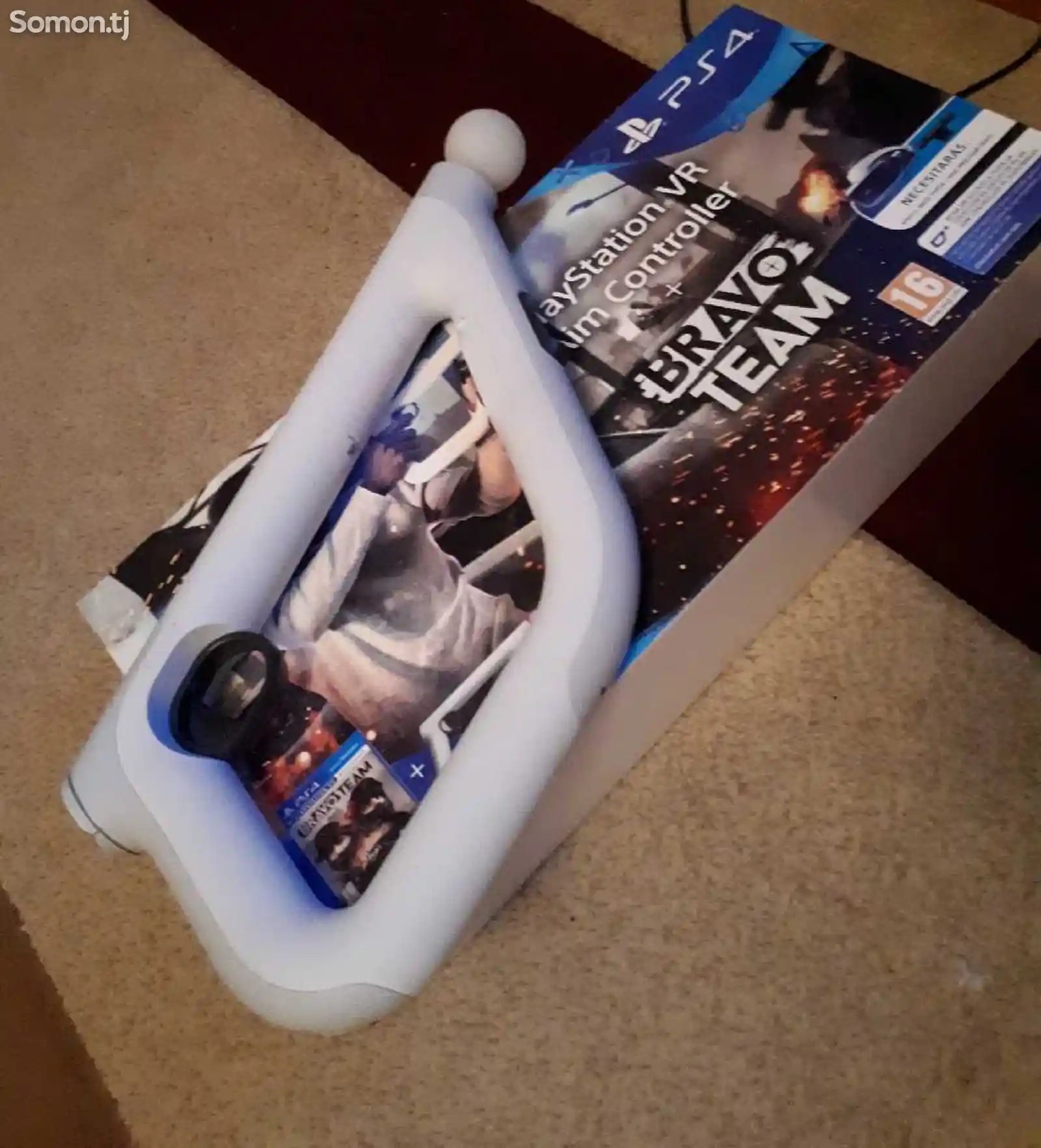 Игровая приставка Sony PlayStation 4 Pro 2tb и sony VR шлем aim contro-9