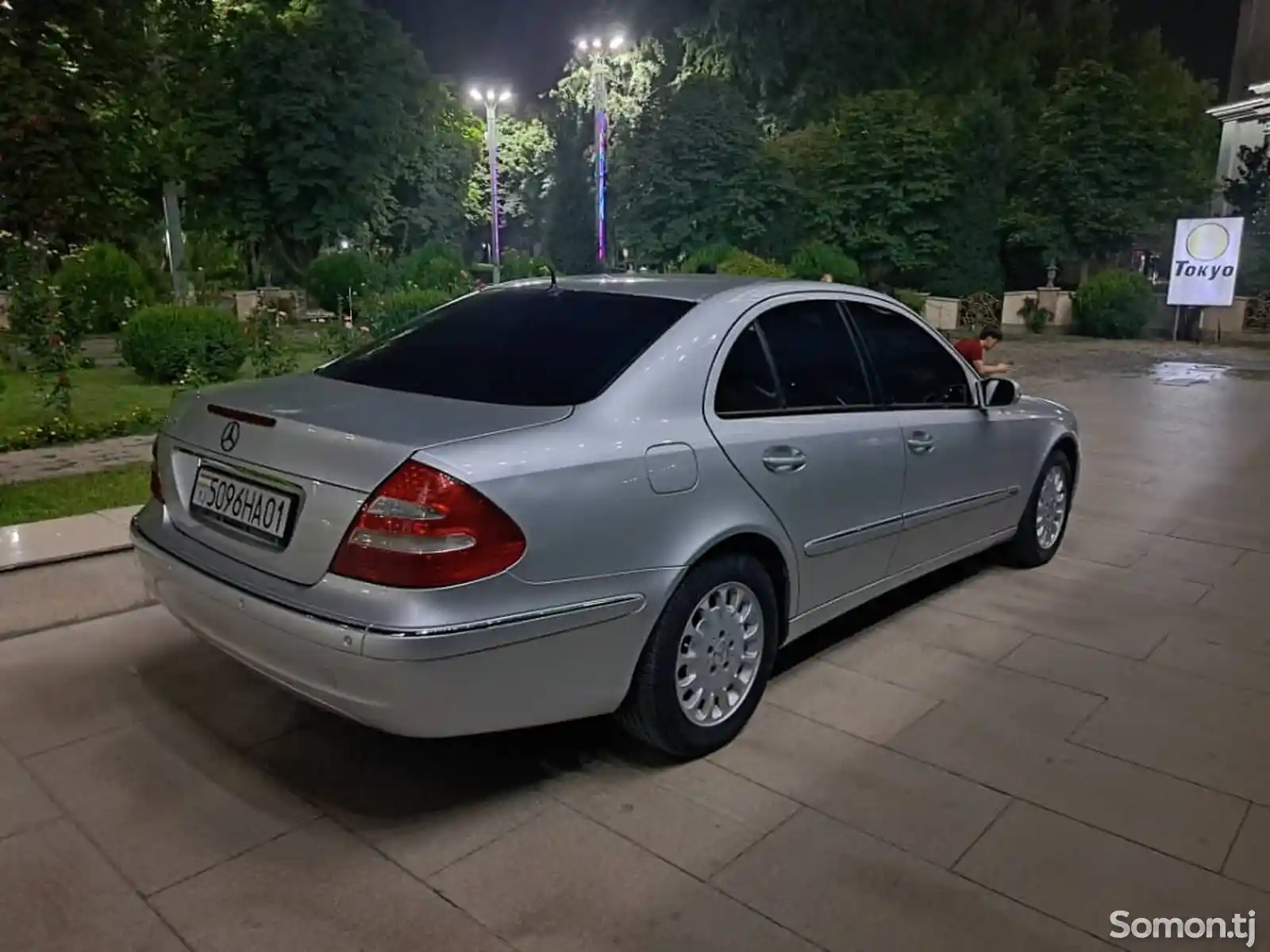 Mercedes-Benz E class, 2003-4