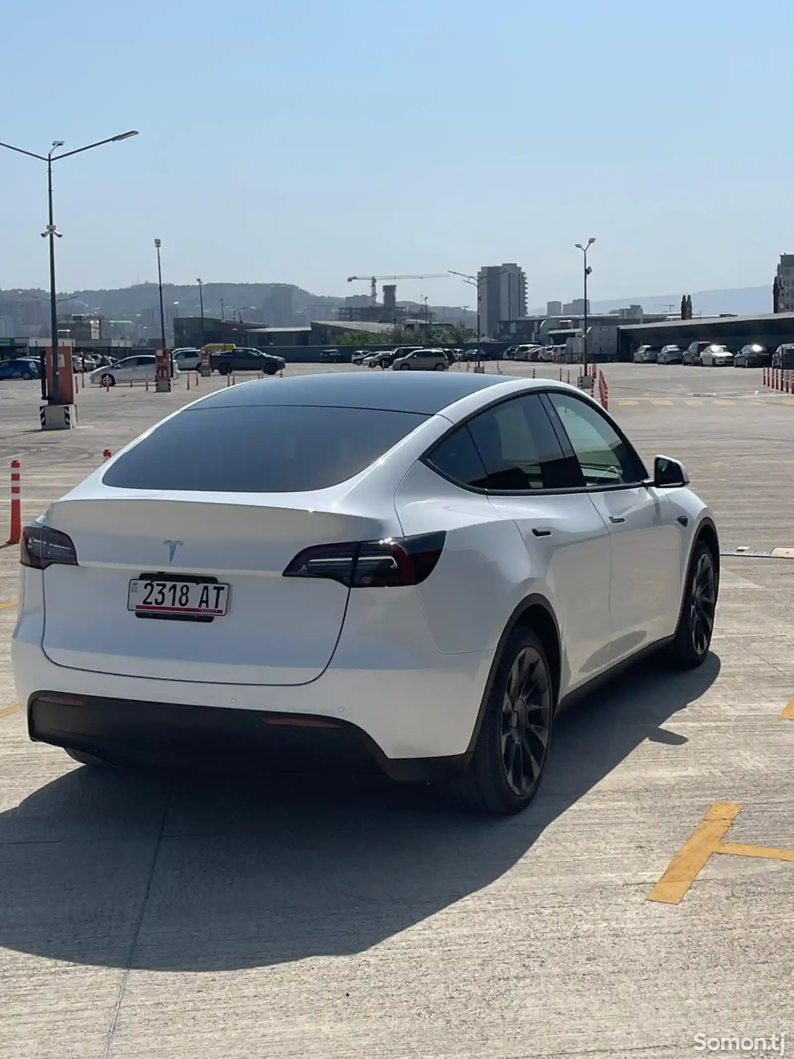 Tesla Model Y, 2022-3