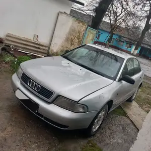 Audi A4, 1995