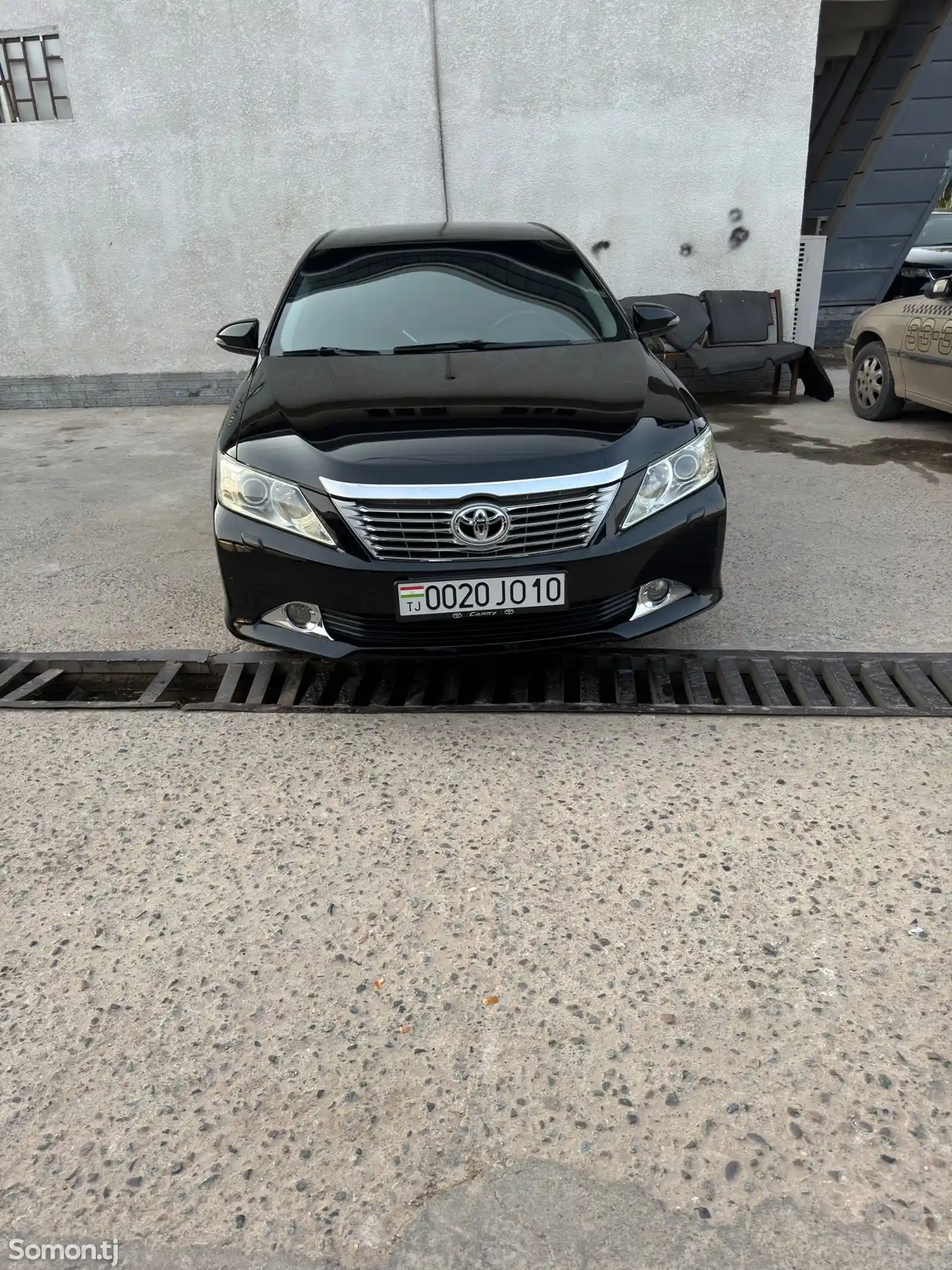 Toyota Camry, 2013-1