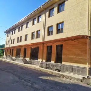 Помещение под свободное назначение, 2500м², Сино, политехникум