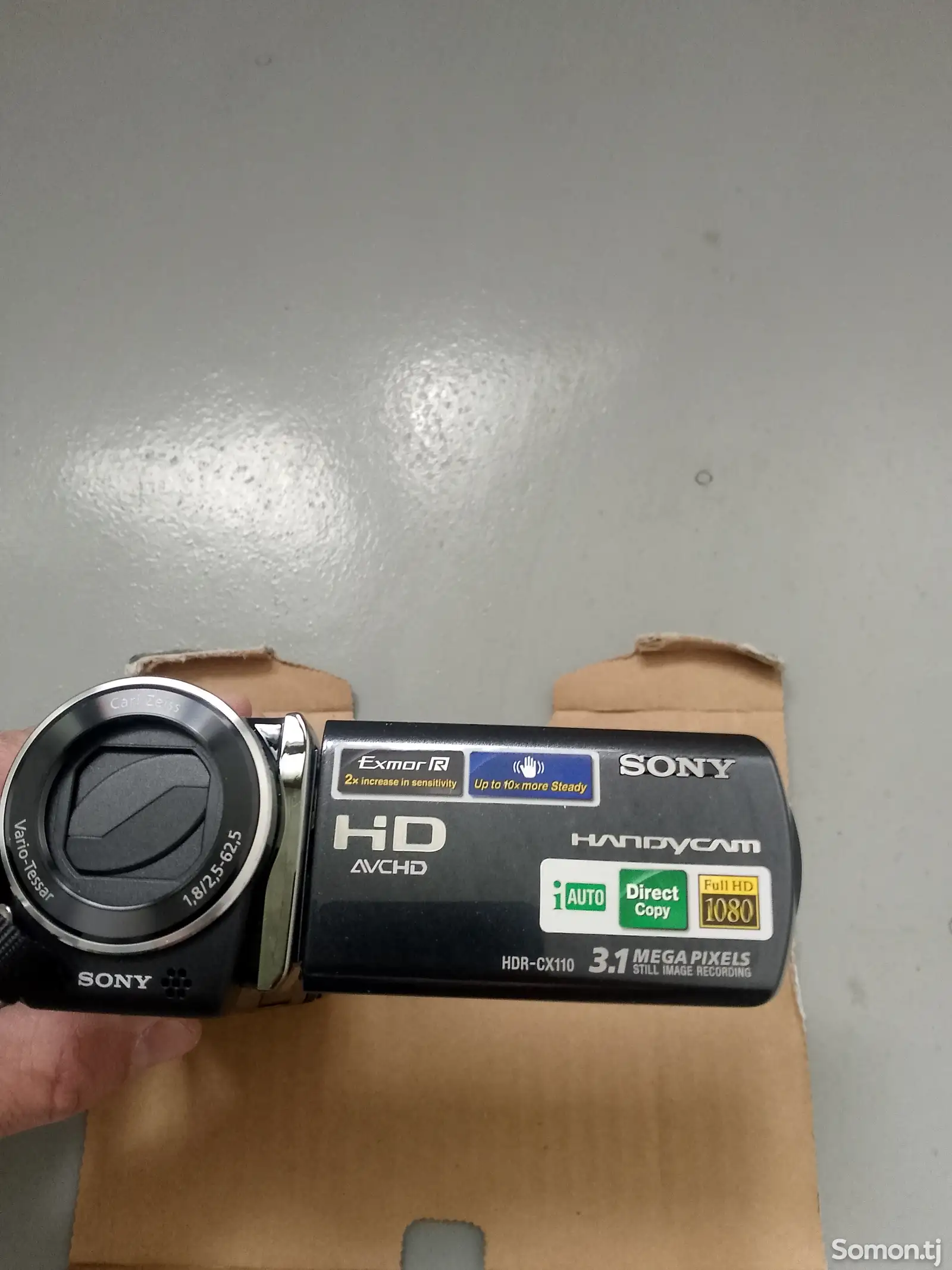 Видеокамера Sony-1