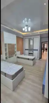 3-комн. квартира, 13 этаж, 140м², Шохмансур-9