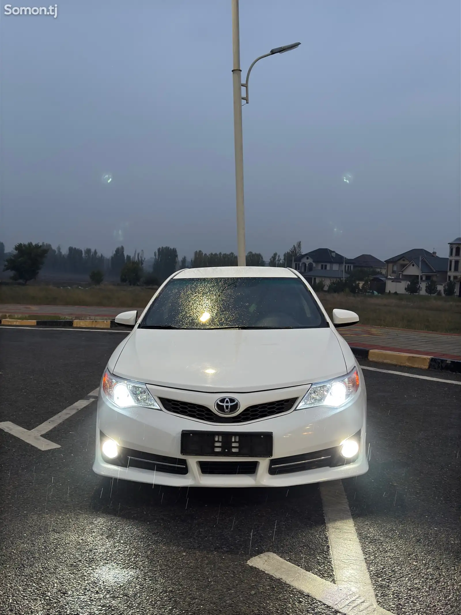 Toyota Camry, 2012-1