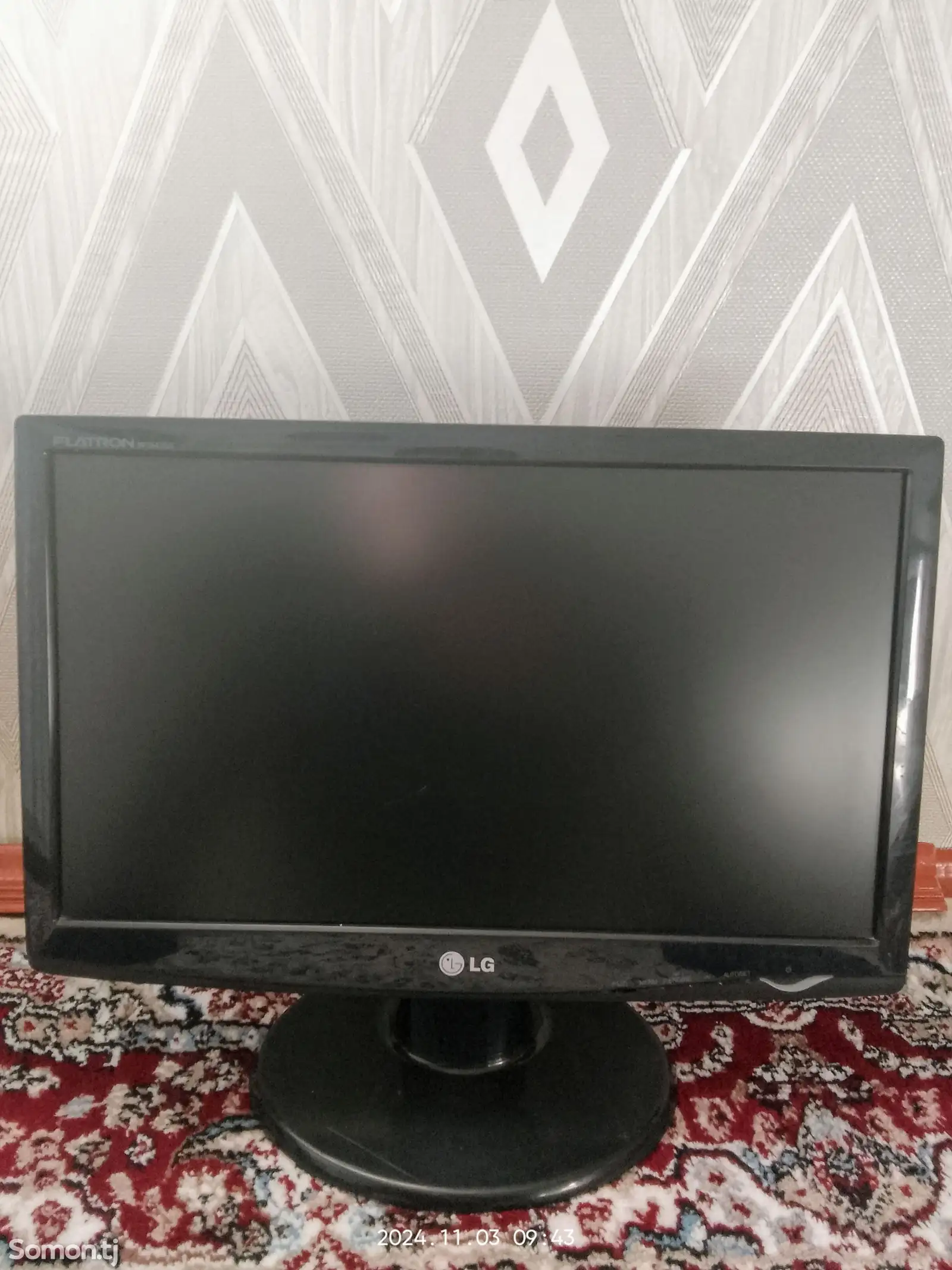 Монитор LG 19-1