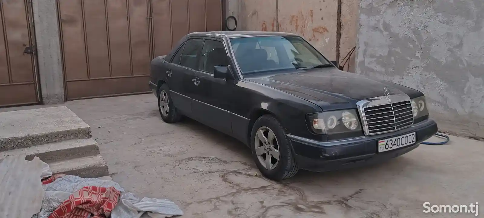 Mercedes-Benz W124, 1990-2