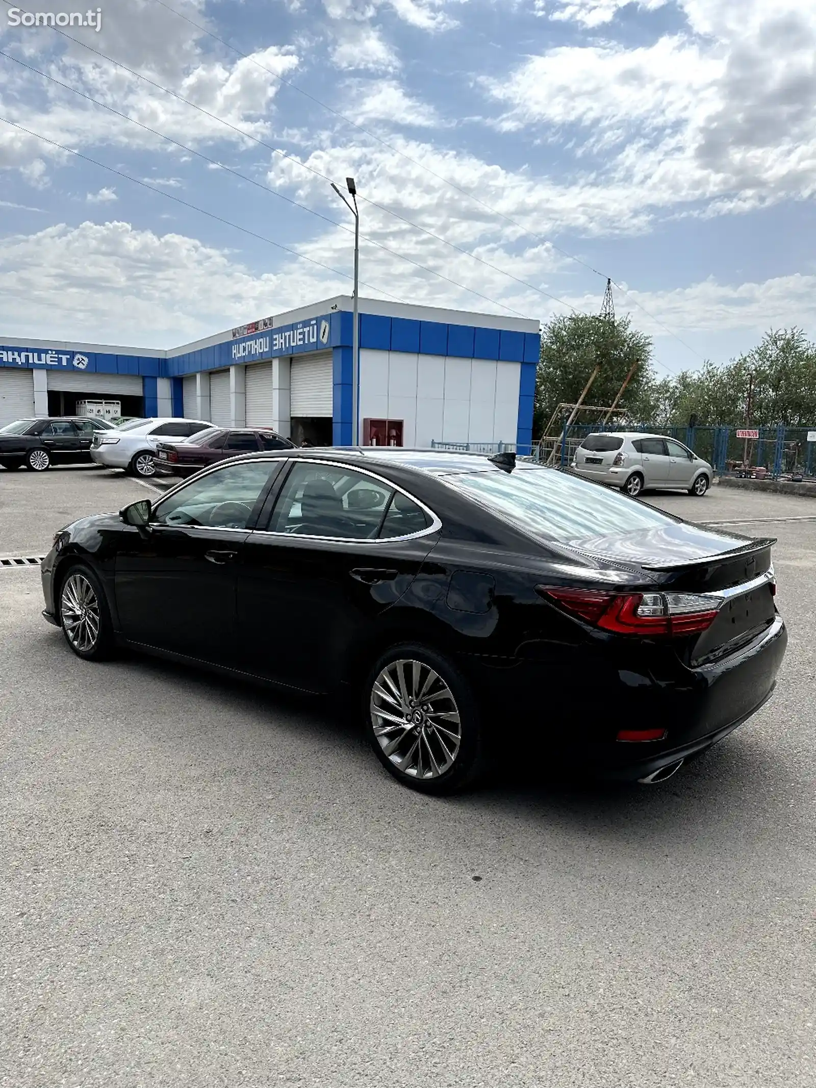 Lexus ES series, 2016-2