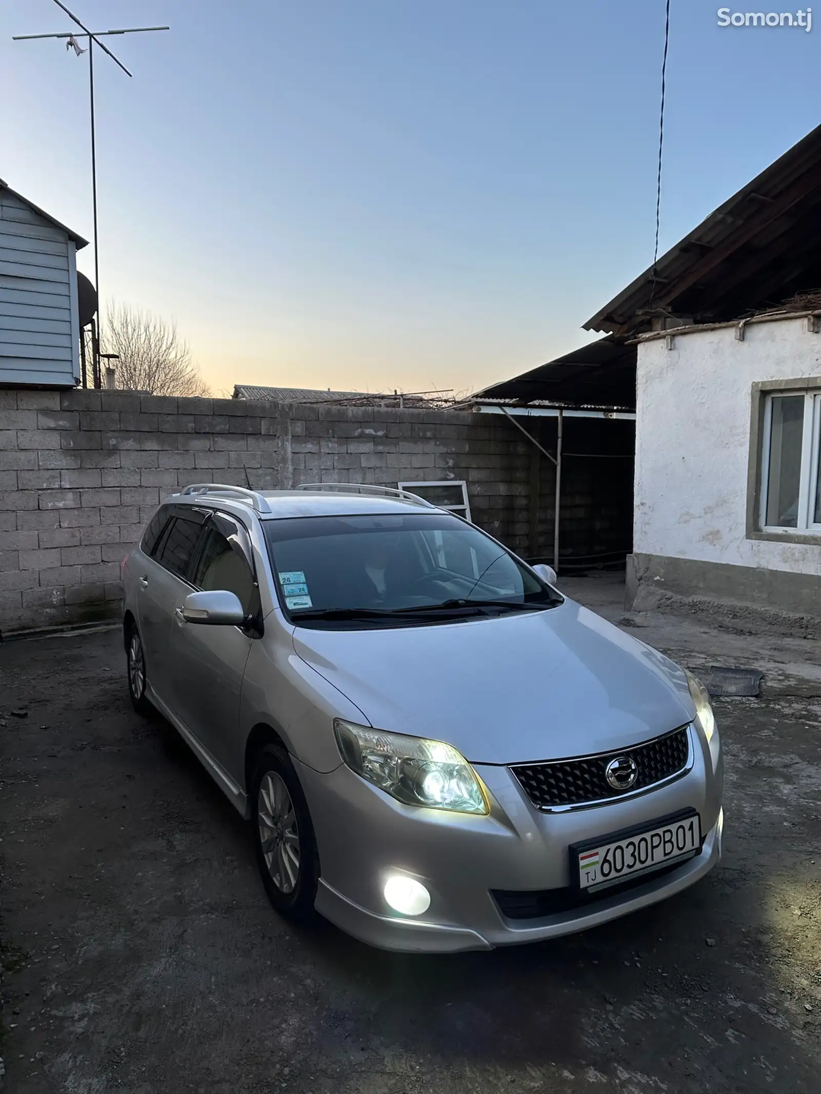 Toyota Fielder, 2009-1