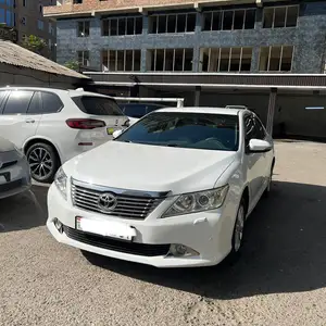 Toyota Camry, 2013