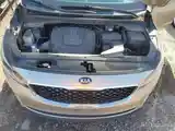 Kia Carnival, 2015-12