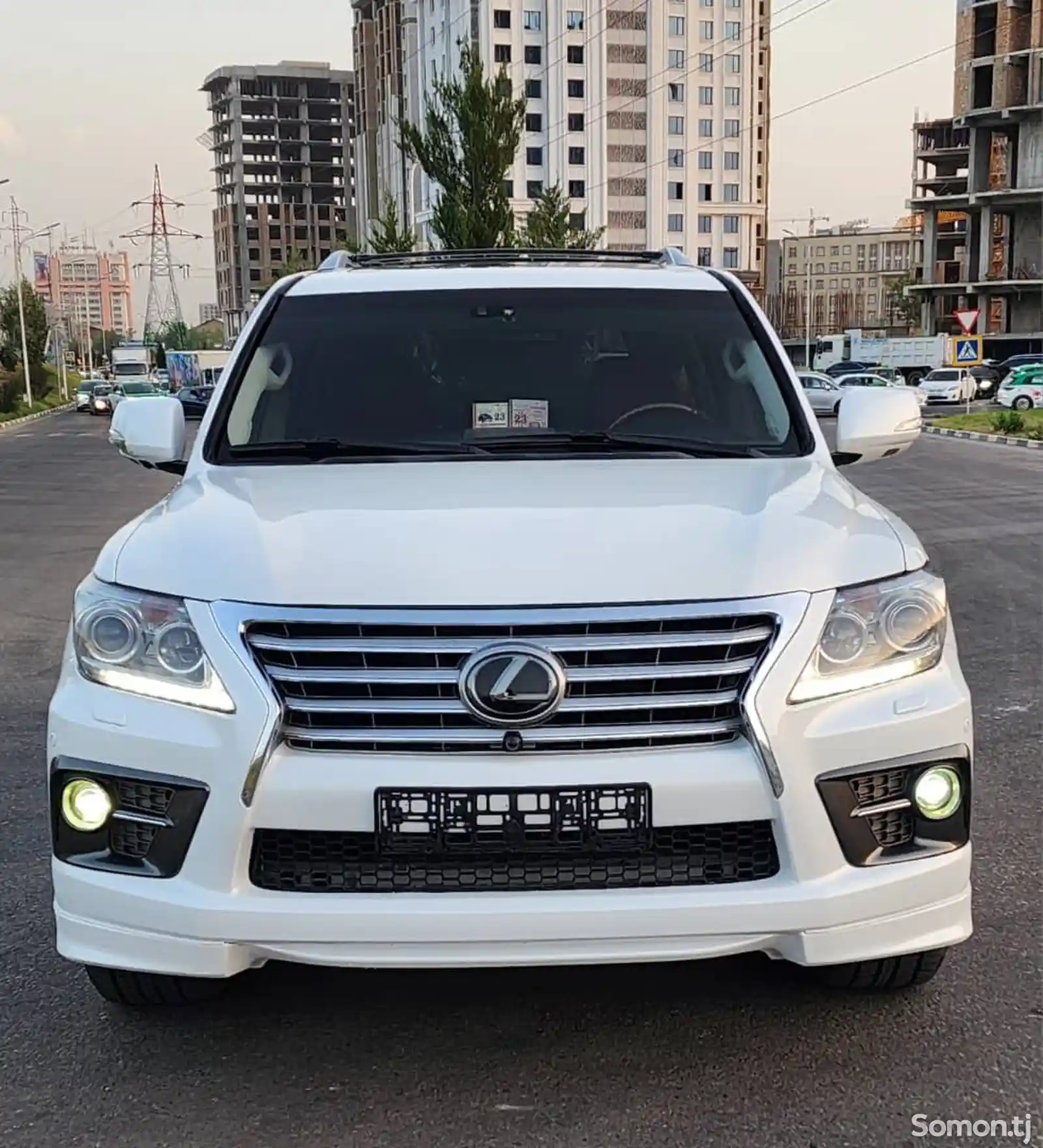 Lexus LX series, 2010-1