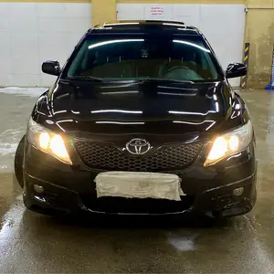 Toyota Camry, 2011