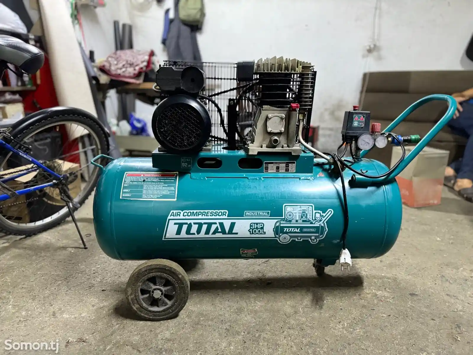 Компрессор Total 100l-3