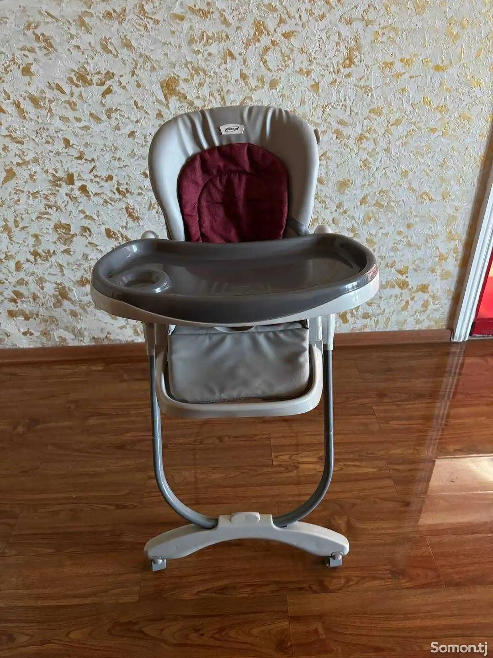 Стол и стул для кормления ребёнка-1