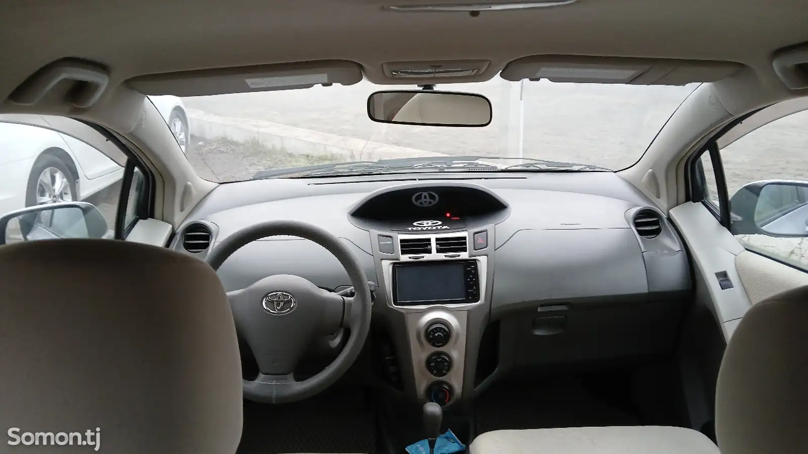 Toyota Vitz, 2010-1