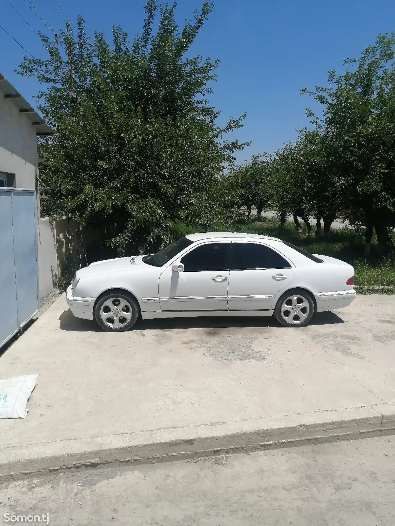 Mercedes-Benz E class, 2000-5