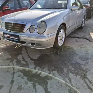 Mercedes-Benz E class, 2002