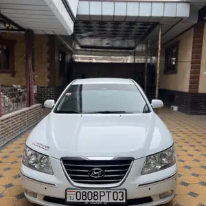 Hyundai Sonata, 2009