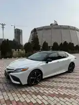 Toyota Camry, 2018-4