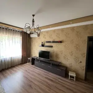 3-комн. квартира, 1 этаж, 75м², Сино