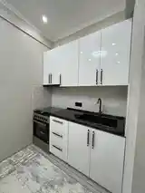 2-комн. квартира, 9 этаж, 48 м², 102мкр-8