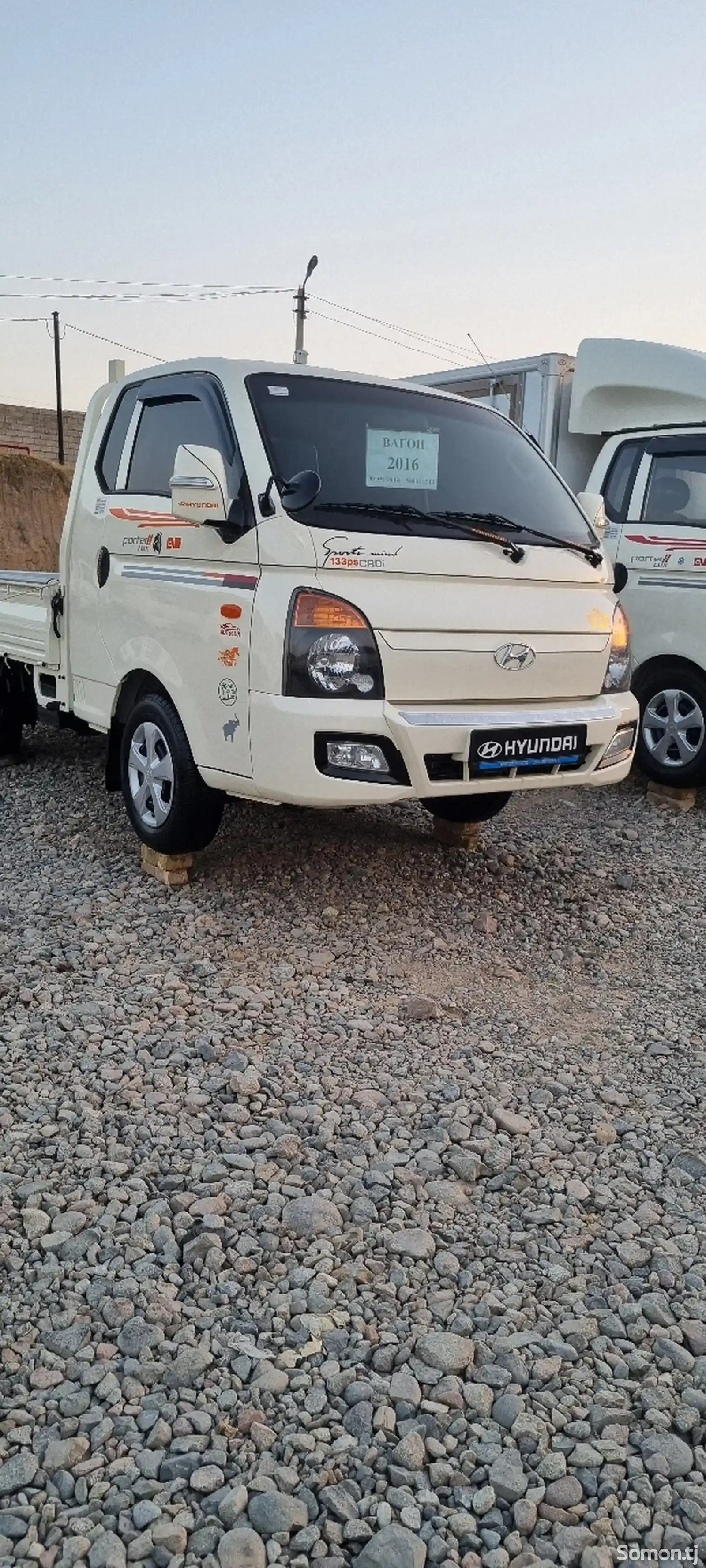 Бортовой автомобиль Hyundai Porter, 2016-1