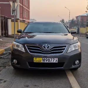 Toyota Camry, 2011